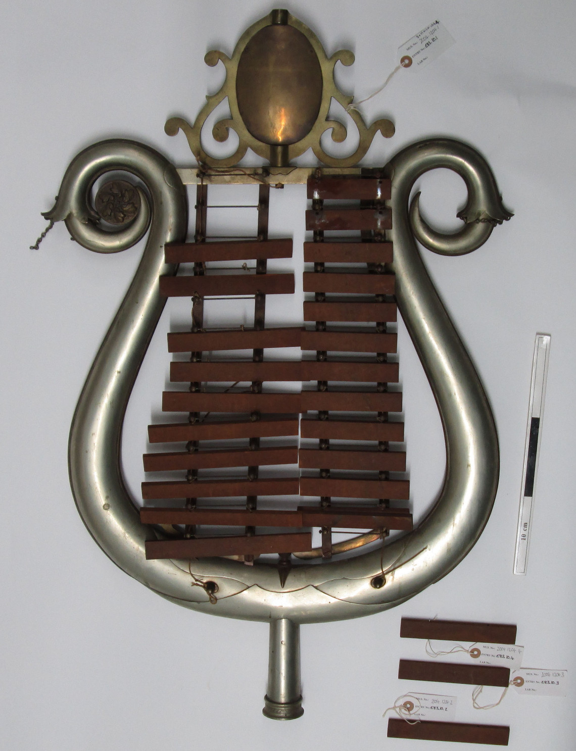 Bell Lyra before conservation