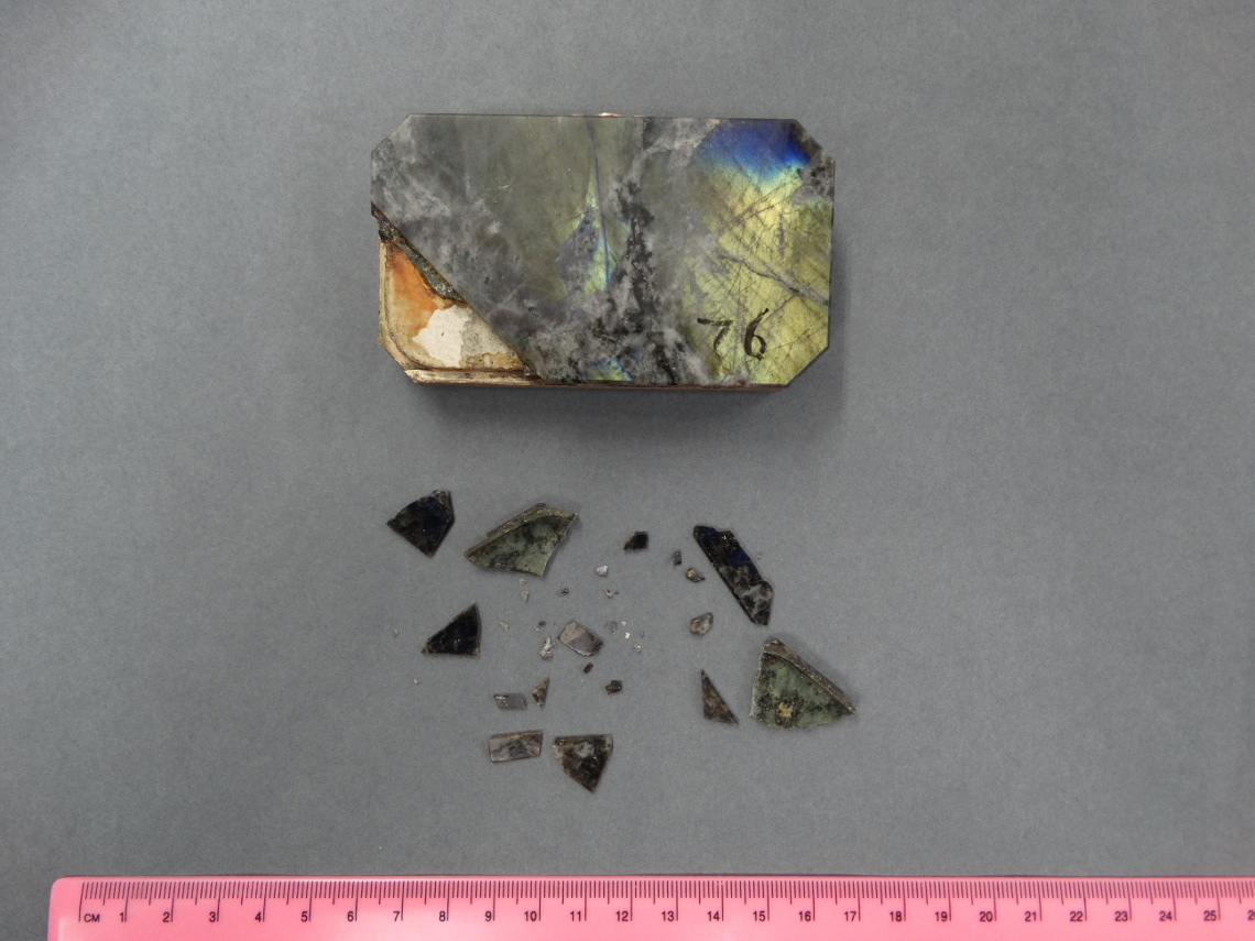 Snuff box before conservation